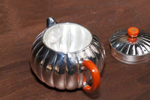 Load image into Gallery viewer, A Teapot Concentrating Essence: The 999 Pure Silver Chrysanthemum Petal Teapot Appreciation