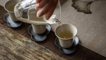 Load image into Gallery viewer, "2024 Bangdong·Barren Mountain Ancient Tree Pu'er Sheng Tea"邦东·荒山古树普洱生茶.