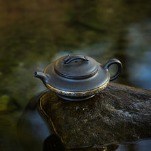 Load image into Gallery viewer, "The 'Xiaoqing' Purple Clay Teapot Handmade by Tang Xuanwu: The Integration of Tradition and Poetry"
