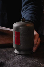 Load image into Gallery viewer, Tongxin She Teahouse: Encountering the Ancient Charm and Tea Aroma of JIELAN Tea Tin