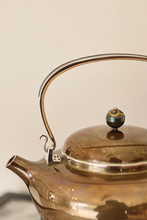 Load image into Gallery viewer, "2025 New Edition of the 999 Pure Silver Kettle with a Loop Handle and Wood - grain Gold Design on the Body, a Product of the Century - old Lu Art from the Frontier"