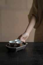 Load image into Gallery viewer, Tongxinshe Teahouse Recommends: Purple Clay Octagonal Four-legged Tea Boat – The Quiet Stability Hiding in the Tea Setting