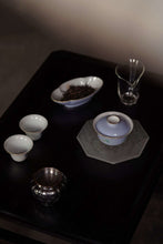 Load image into Gallery viewer, Yunshan Lanfushan Shouhai "Crane" Gai Wan/100cc/云山蓝福山寿海鹤盖碗