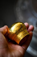 Load image into Gallery viewer, Tongxin She · Start of Spring Pure Gold Teapot | Limited One-of-a-Kind 100cc 120g Handcrafted Collection