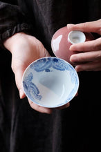 Load image into Gallery viewer, Cowpea red glaze small gaiwan