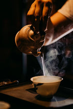 Load image into Gallery viewer, The Small Silver Kettle Paying Tribute to the 1980s: The Integration of Time and Craftsmanship