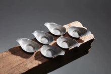 Load image into Gallery viewer, Tongxin Teahouse: Lotus-shaped Pure Tin Tea Saucer Holders, the Elegant Charm of Chinese Style on the Tea Table