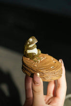Load image into Gallery viewer, The Elegance of Incense and Tea: Tongxin She Teahouse Recommends Chen Zhen's Handmade Frog - shaped Purple Clay Incense Holder and Tea Pet