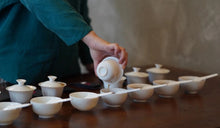 Load image into Gallery viewer, Taste the Rare "Yu Qi Lin" and Enjoy the Charm of Wuyi Tea