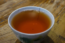 Load image into Gallery viewer, 2000 Yichanghao Chingpin Raw Tea Cake (Export to HK)