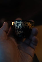 Load image into Gallery viewer, Tongxinshe Teahouse Recommendation: Ink Rhythm Golden Bamboo Faceted Cup – Black Jade Holds the Fragrance, Golden Bamboo Mirrors the Tea