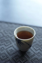 Load image into Gallery viewer, Tongxin Tea House Exclusive | Hand-Painted Blue and White Bamboo Shadow Tea Cup Set