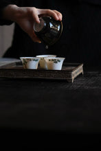 Load image into Gallery viewer, New Arrival at Tongxinshe Teahouse: Only When Winter Comes Can We Recognize the Pine and Cypress — Hand-Painted Pine Poem Teacup in Traditional Chinese Colors