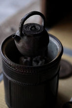 Load image into Gallery viewer, "Yun Po kettle" to everyone. There are two styles with capacities of 550ml and 750ml.