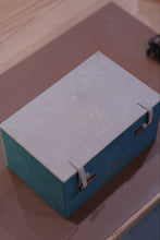 Load image into Gallery viewer, Treasures of Tongxin She Teahouse: Ye Xiangkun's Handmade Small Coal Kiln Zhuni Pear - shaped Teapot