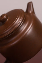 Load image into Gallery viewer, Elegant Mini Dezhong Zisha Pot for Premium Tea · Pre-sale Collection from Tongxin Teahouse