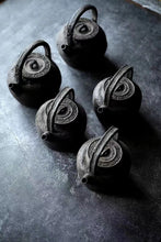 Load image into Gallery viewer, "Yun Po kettle" to everyone. There are two styles with capacities of 550ml and 750ml.