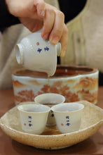 Load image into Gallery viewer, With the passage of time and unique craftsmanship: Tongxin She Teahouse's 33rd Anniversary Special Edition Rock Tea "Zhuangyuanhong".
