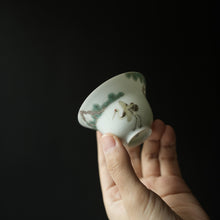 Load image into Gallery viewer, Pine Crane Xialing Folding Edge Tea Cup/松鹤遐龄折沿茶杯