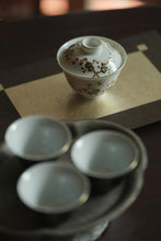 Load image into Gallery viewer, Tongxin She Teahouse Recommends: Ink Plum Gilded Gaiwan and Master Cup – A Cup Holds the Pure Soul of Plums and Snow