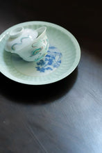 Load image into Gallery viewer, Tongxinshe Teahouse | Doucai Auspicious Cloud Gaiwan: An Elegant and Auspicious Tea Ceremony Affair