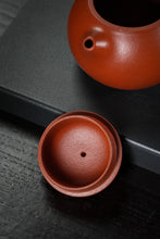 Load image into Gallery viewer, Tongxinshe Teahouse 2026 Collection Recommendation: Exquisite Black-bodied Zhuni Xishi Purple Clay Teapot by Qin Xin