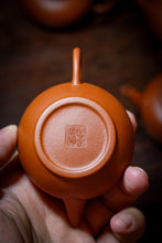 Load image into Gallery viewer, Red Clay Horizontal Teapot: The Wisdom of Brewing in a Classic Form