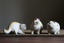 Load image into Gallery viewer, Tea Companions of Gentle Charm · Handmade Purple Clay Cat Tea Pets from Tongxin She紫砂猫咪🐱