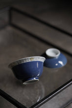 Load image into Gallery viewer, Jingdezhen hand-sprinkled blue Gong Qing Gai Wan