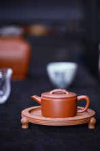 Load image into Gallery viewer, Purple clay teapot "Red Jiang Po Ni/Thin Tire Hanwa Pot, Seiko thin tire, combined with modern aesthetics, simple but not simple, full of details