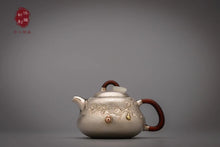Load image into Gallery viewer, Mansheng Gourd Small Silver Jug