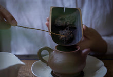 Load image into Gallery viewer, 200 grams of Da Yi Da Wan Kou "small cabbage" shu Tuo tea in 2004.