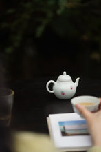 Load image into Gallery viewer, Jingdezhen Handpainted Strawberry Si Ting Small Porcelain Pot.