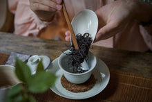 Load image into Gallery viewer, 1999 Vintage Phoenix Dan Cong "Mi Lan Xiang"