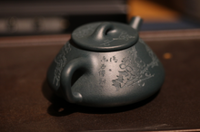 Load image into Gallery viewer, 'Shi Piao' Mo Lv Ni Yixing Zisha Teapot