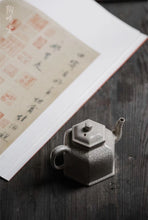 Load image into Gallery viewer, Tao Ming Tang Liu Leng Teapot