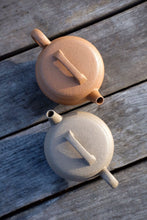 Load image into Gallery viewer, Han Yun teapot Yuan Kuang, Jiang Po Ni