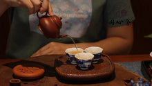 Load image into Gallery viewer, 'Ming Shi Gong Deng' Lao Zhu Ni Yixing Zisha Teapot