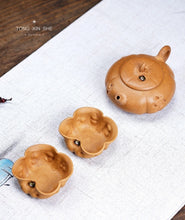 Load image into Gallery viewer, Frog Fun Pumpkin Teapot