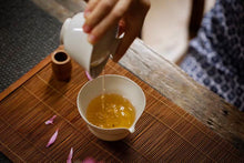 Load image into Gallery viewer, Phoenix Dan Cong "Ginger Flower Fragrance"