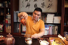 Load image into Gallery viewer, Short Pan Pot (Tibetan mud Weng old Zhu Ni, 110cc, Master Hui Xiang Yunhui)