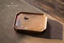 Load image into Gallery viewer, Lotus pond frog call Hu Cheng( 荷塘蛙鸣海棠壶承