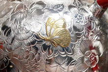 Load image into Gallery viewer, Gulunzhu-Dielianhua Sterling Silver Pot/具轮珠-蝶恋花纯银壶