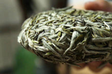 Load image into Gallery viewer, 2020 Bai Hao Yin Zhen(小满/白毫银针)