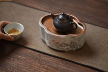 Load image into Gallery viewer, "Hand-painted Wangyou Flower Lake Stone Bronze Tea Boat" / "Popular Poems and Old Rock Clay Meng Chen Teapot"