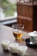 Load image into Gallery viewer, Customized high temperature hexagonal glass Gong Dao Bei | Yingying holds the glass light to add warmth to your tea table