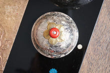 Load image into Gallery viewer, Gulunzhu-Dielianhua Sterling Silver Pot/具轮珠-蝶恋花纯银壶