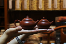 Load image into Gallery viewer, Lao Zhu Ni Shui Ping Teapot 100cc/120cc
