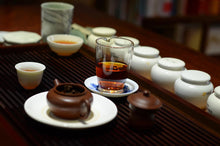 Load image into Gallery viewer, Yi Wu Puer Sheng tea in the nineties