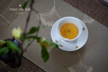 Load image into Gallery viewer, 2009 Old White Tea Peony King